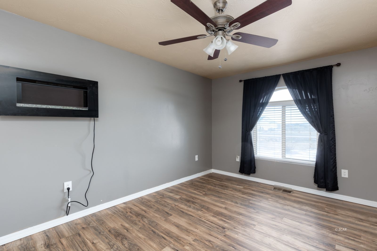 683 Aesop Drive Property Photo 25