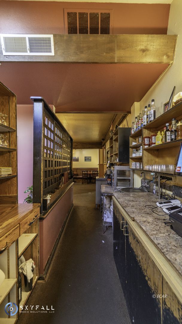 351 Silver Street Property Photo 28