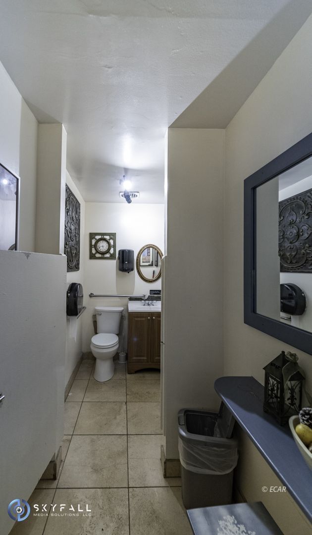 351 Silver Street Property Photo 32