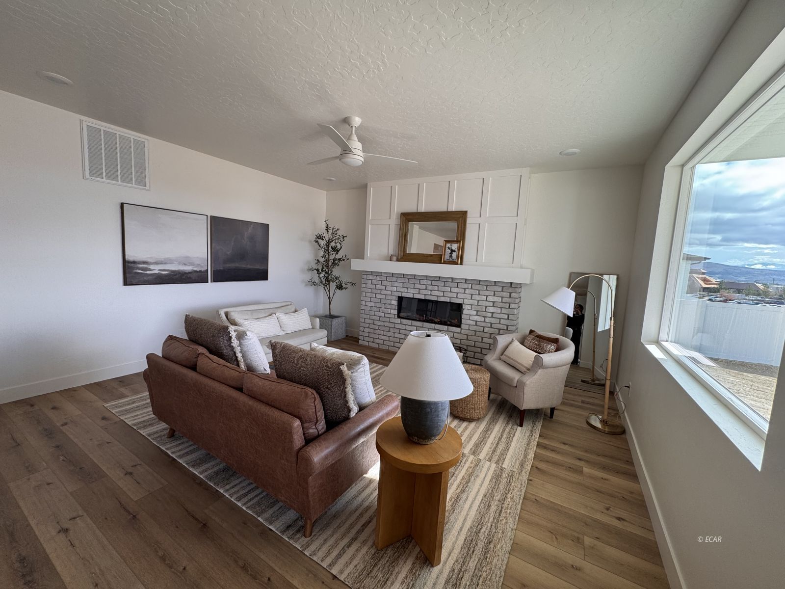 3194 College Court Property Photo 10