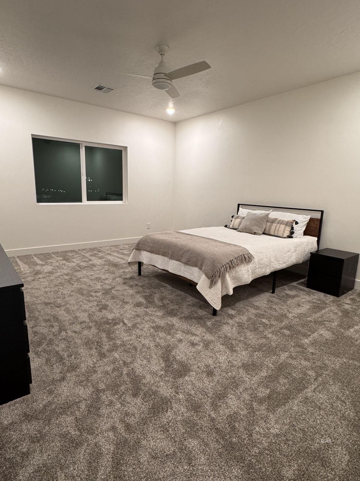 3194 College Court Property Photo 16