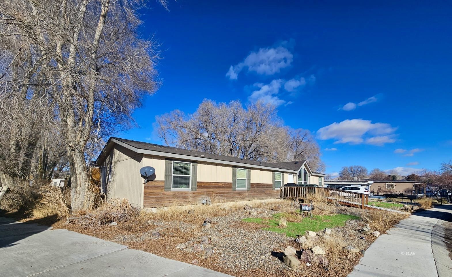 1015 Panorama Drive Property Photo 2