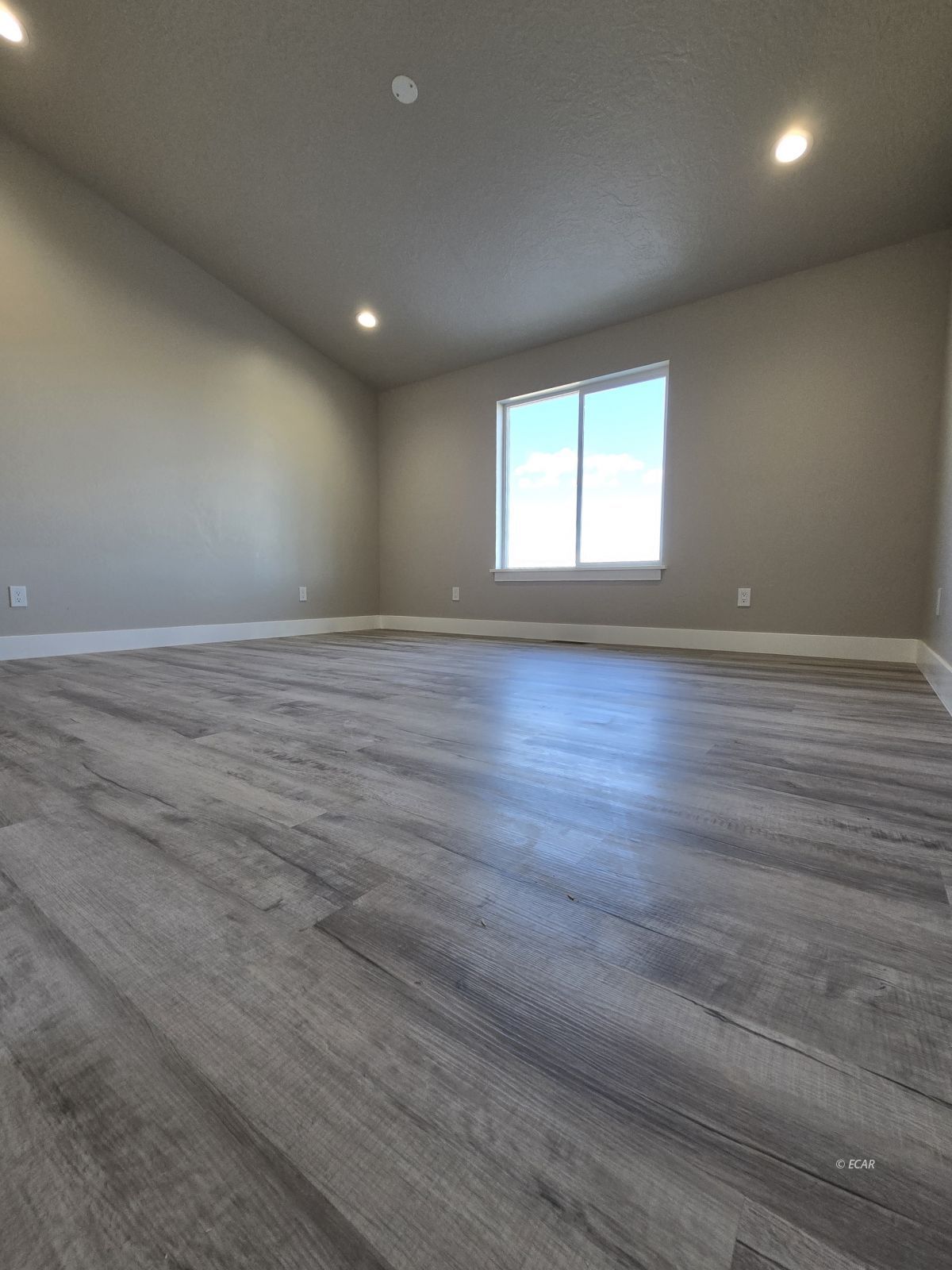 319 Parkchester Circle Property Photo 14