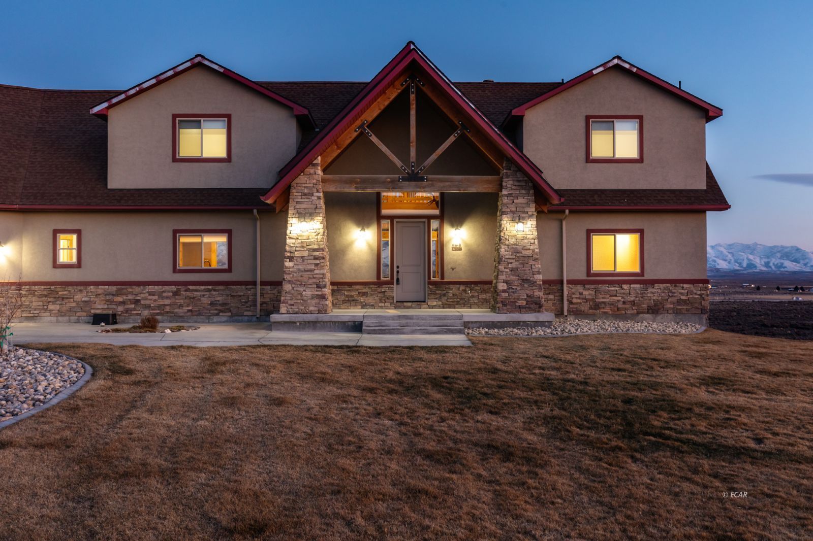652 Gary's Way Property Photo 2