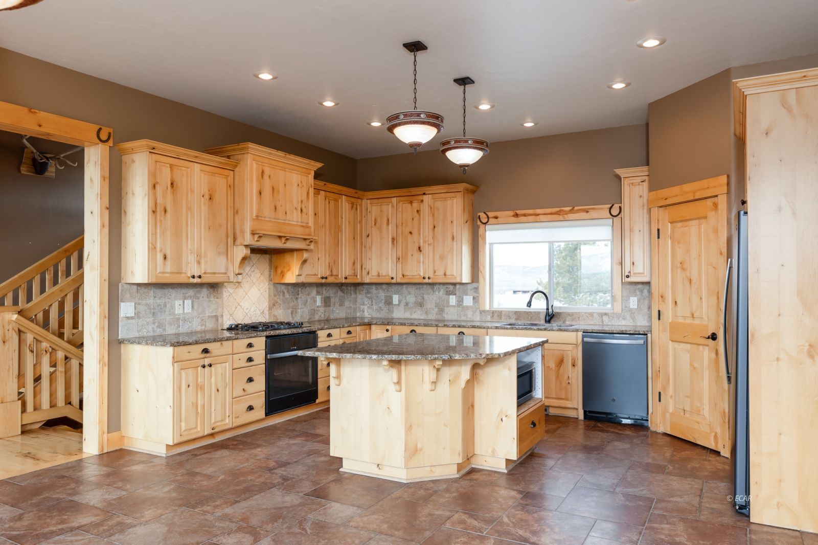 652 Gary's Way Property Photo 12