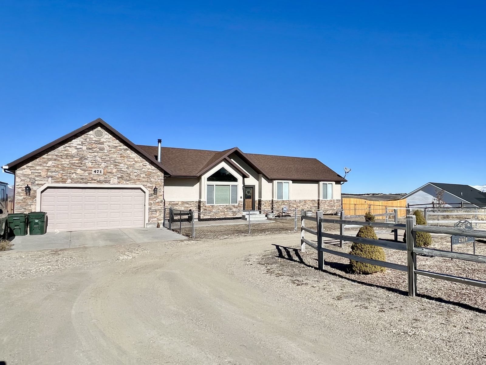 471 Foxridge Drive Property Photo