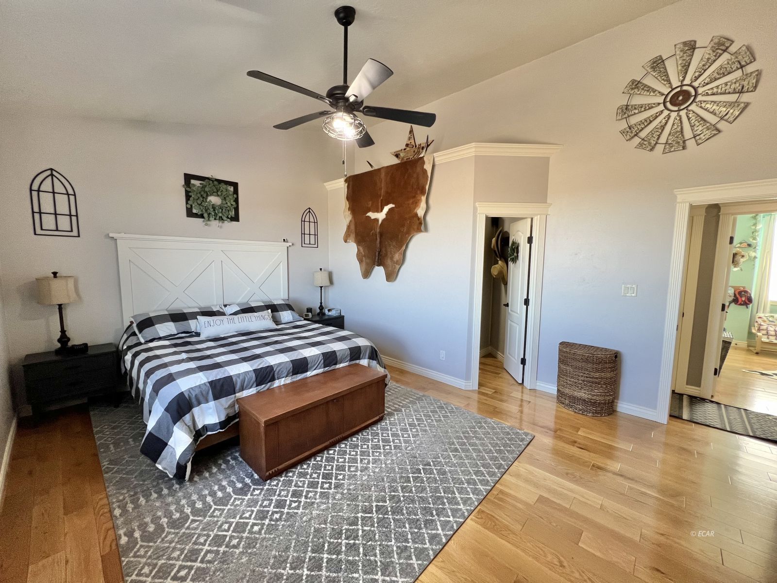 471 Foxridge Drive Property Photo 12