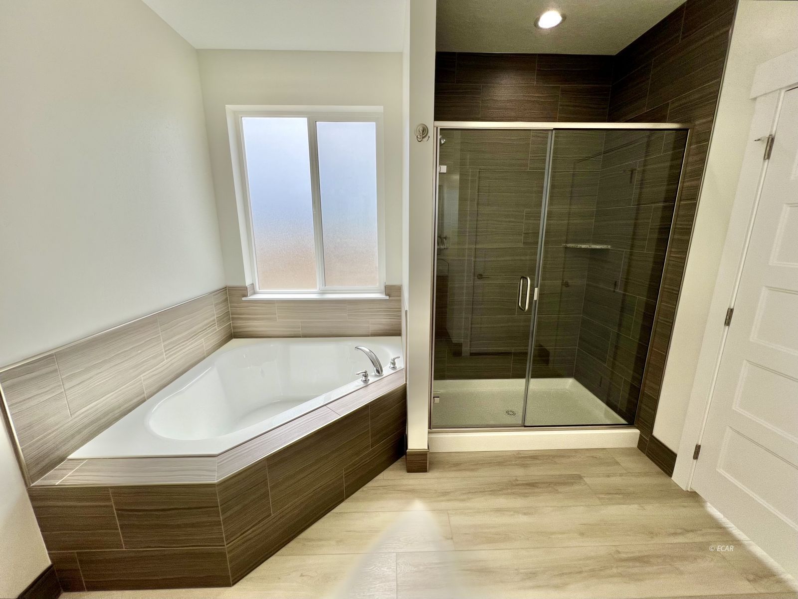 2950 Lecomte Court Property Photo 28