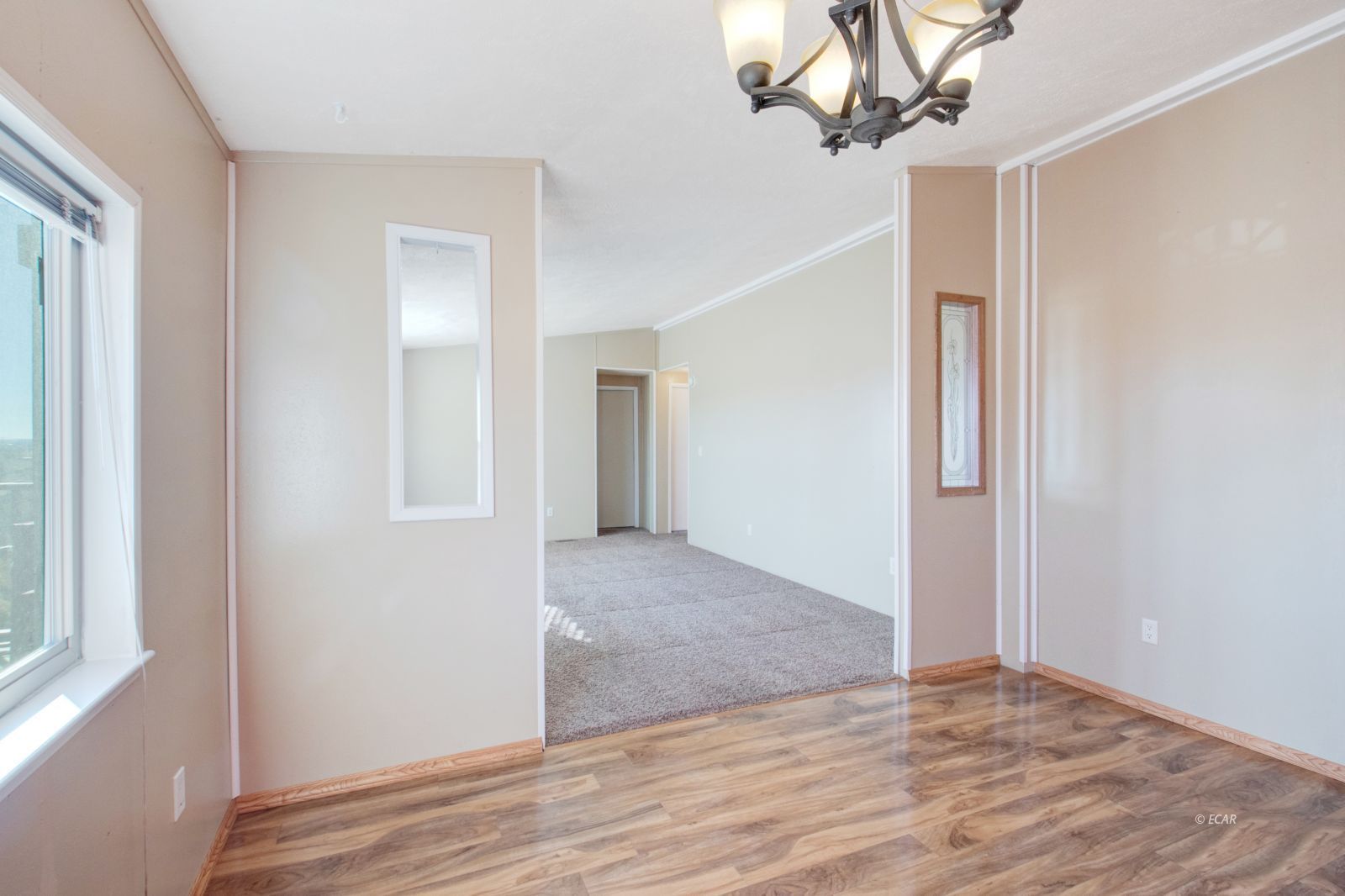 552 Tiffany Drive Property Photo 7