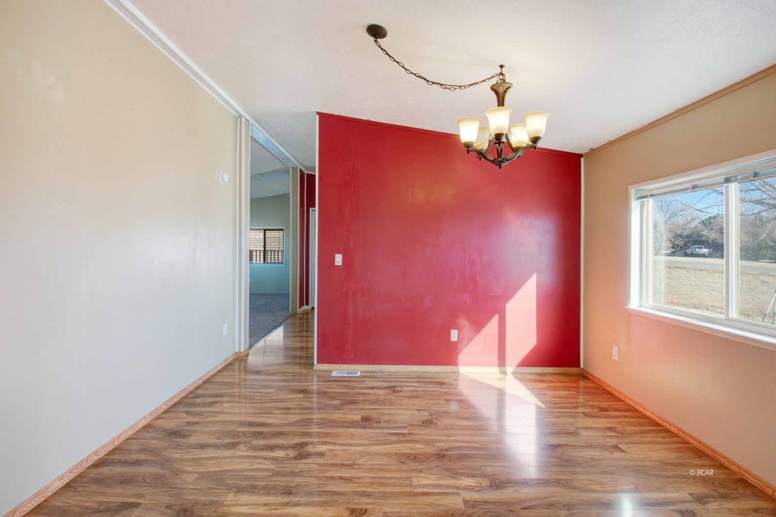 552 Tiffany Drive Property Photo 8
