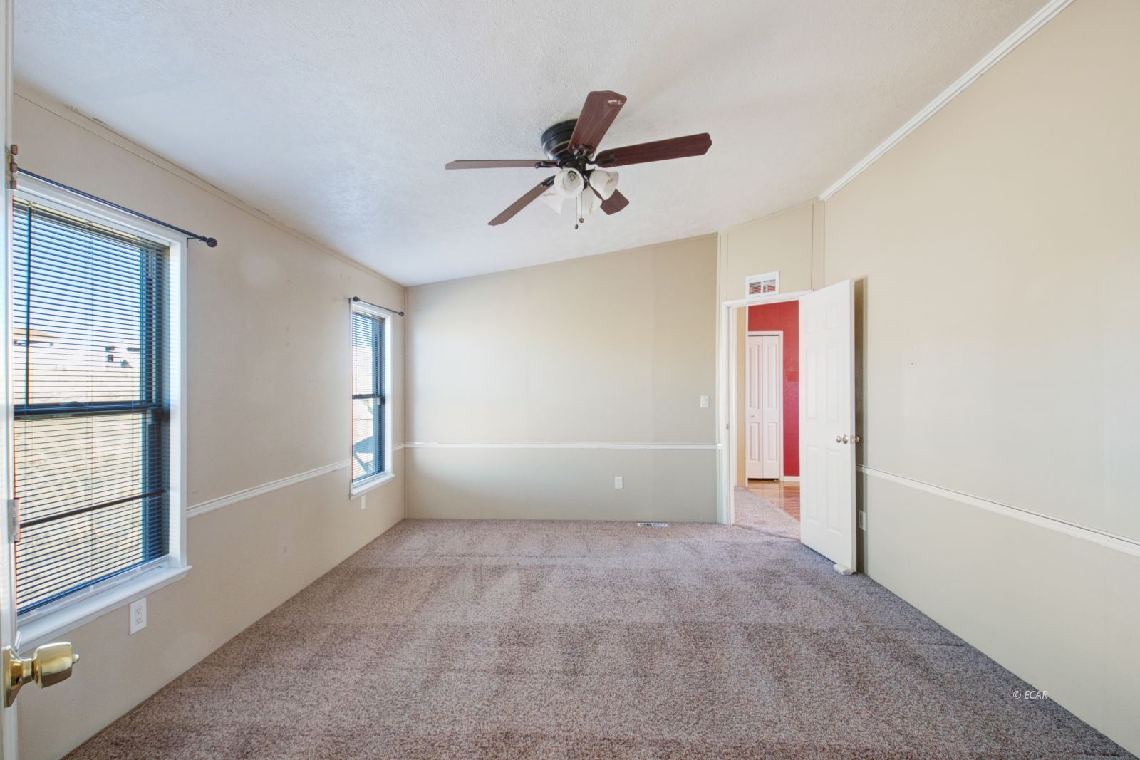 552 Tiffany Drive Property Photo 17