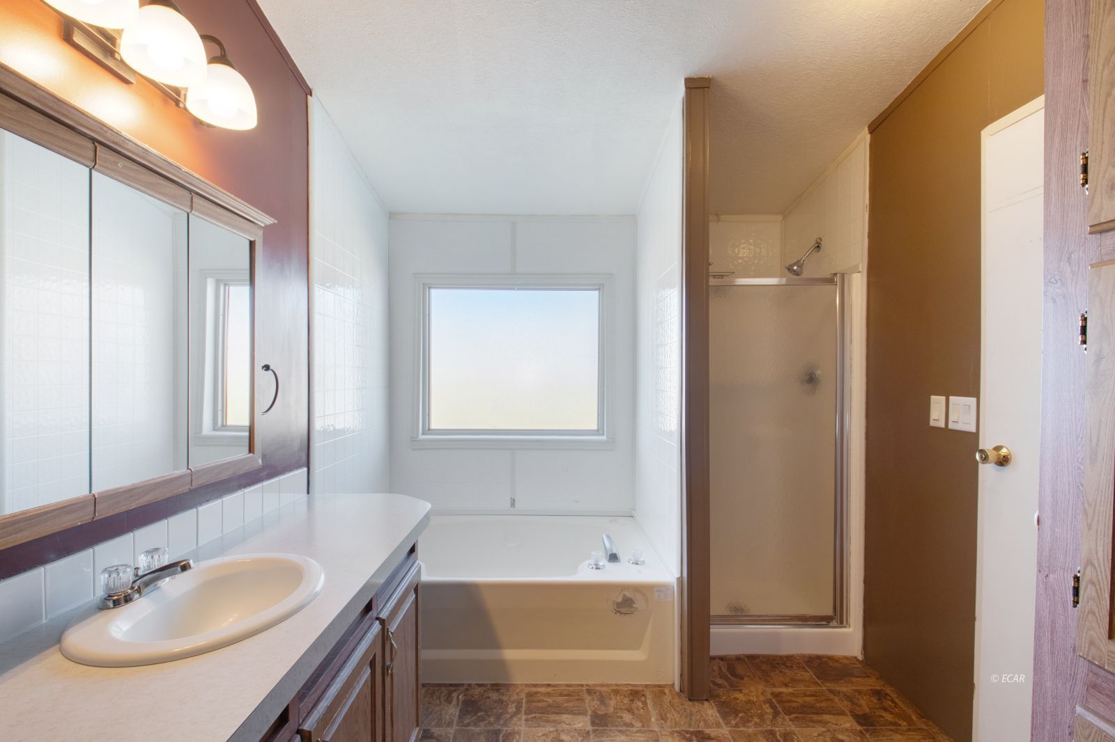 552 Tiffany Drive Property Photo 19