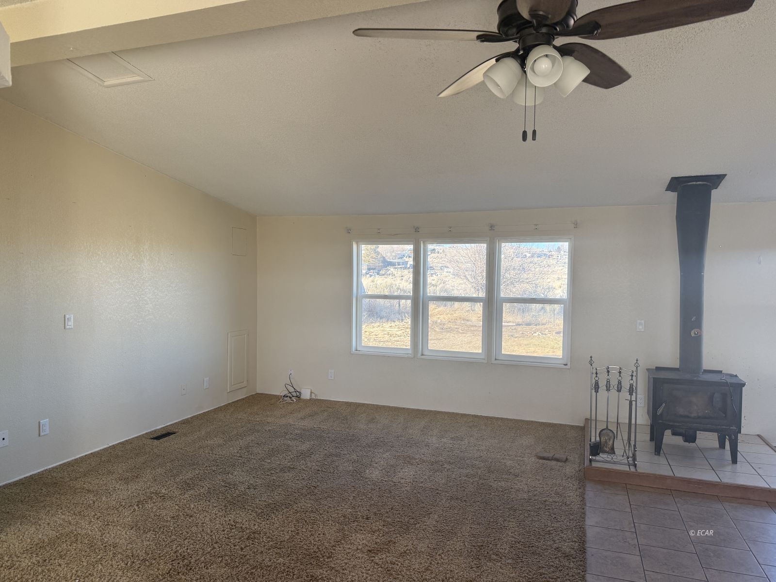 6361 Johnson Avenue Property Photo 6