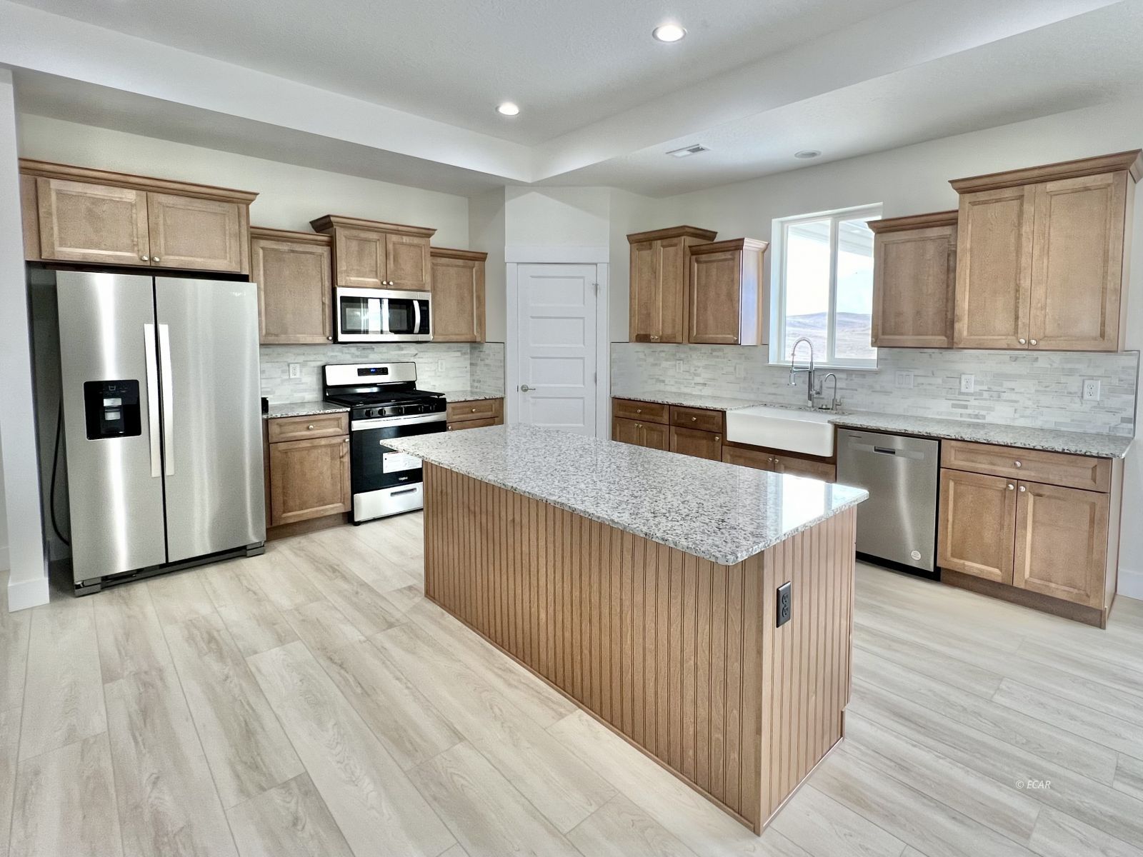 4451 York Boulevard Property Photo 2