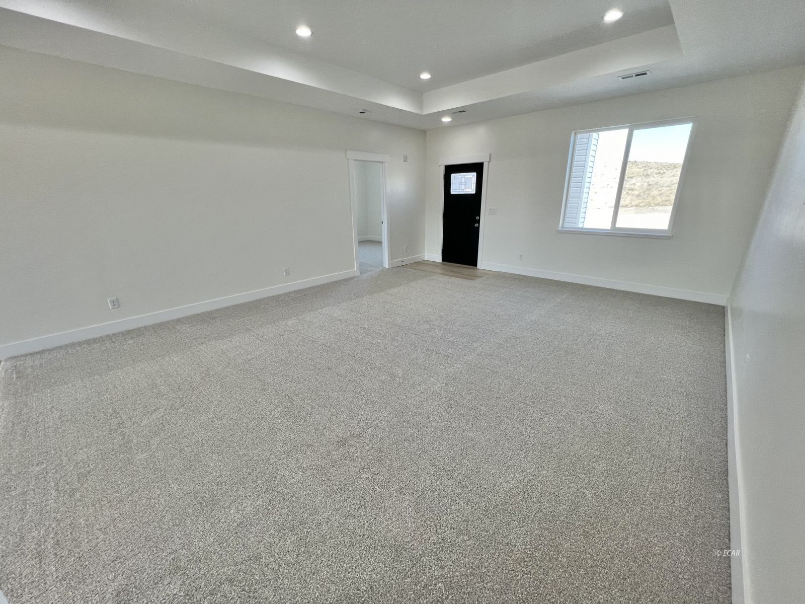 4451 York Boulevard Property Photo 3