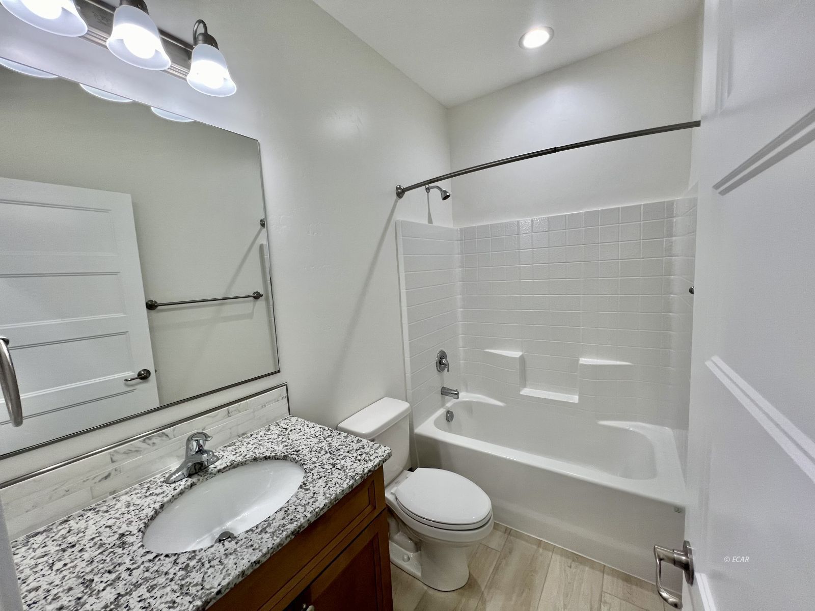 4451 York Boulevard Property Photo 17