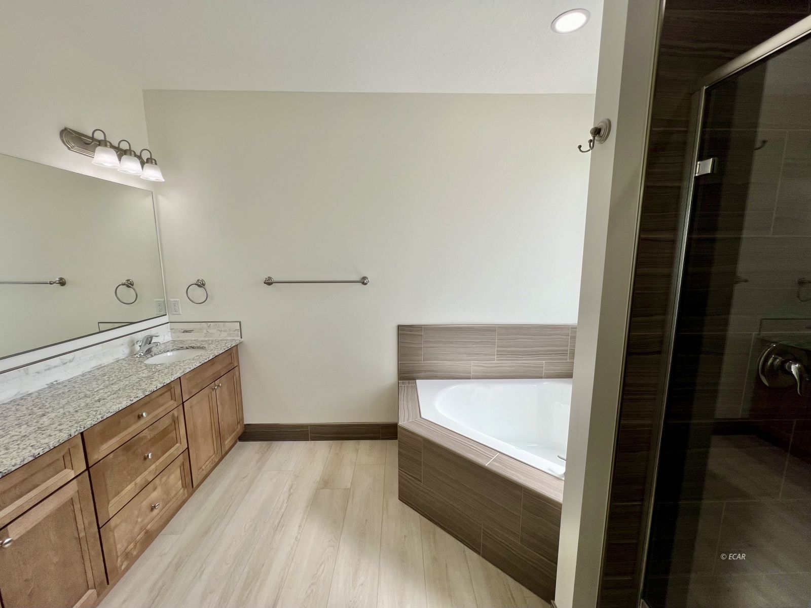 4451 York Boulevard Property Photo 27