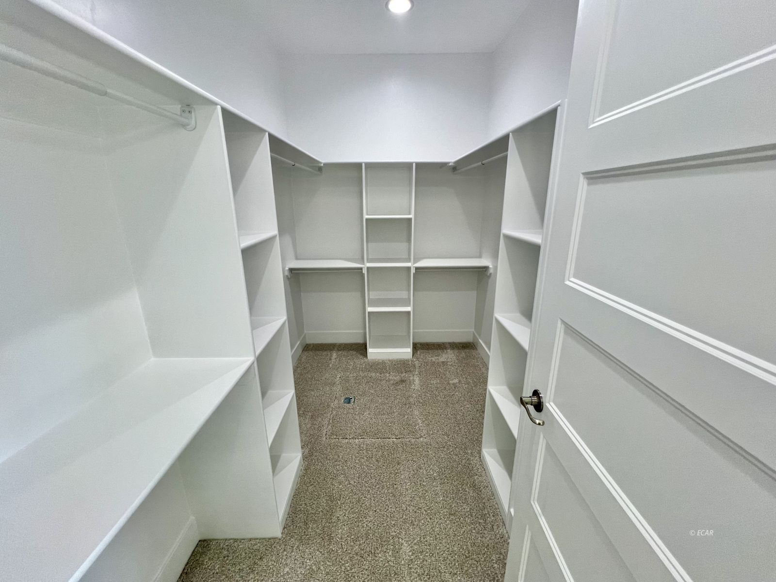 4451 York Boulevard Property Photo 31