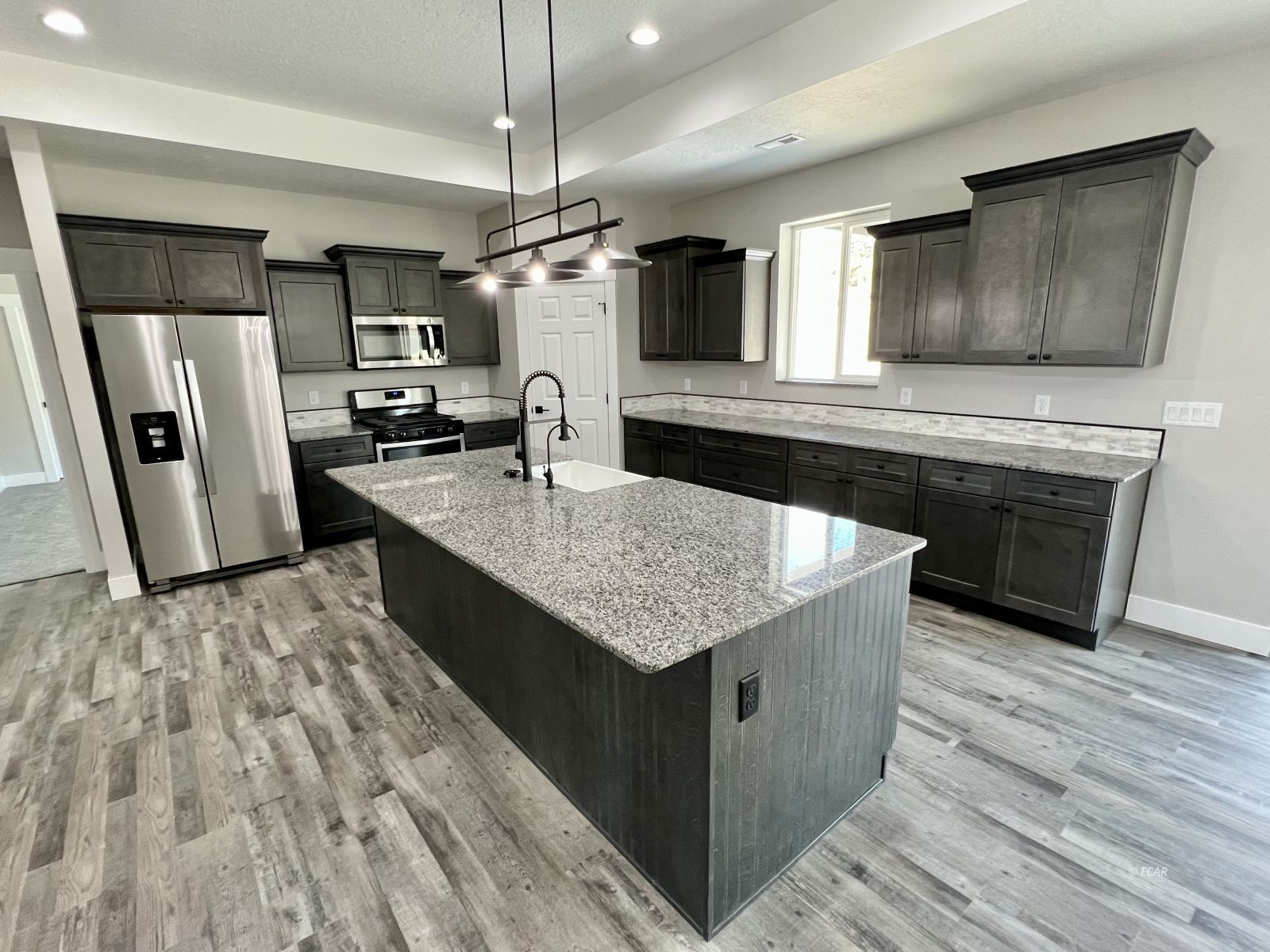 4307 Campbell Road Property Photo 2