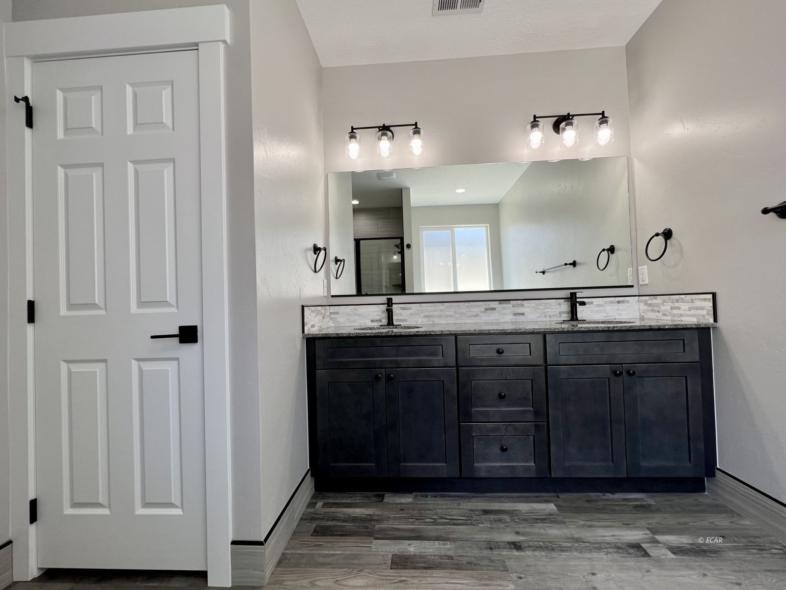 4307 Campbell Road Property Photo 29