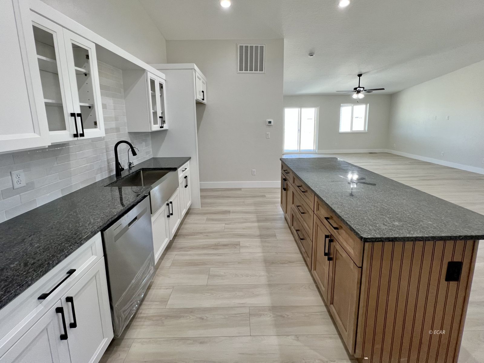 4313 Campbell Road Property Photo 11