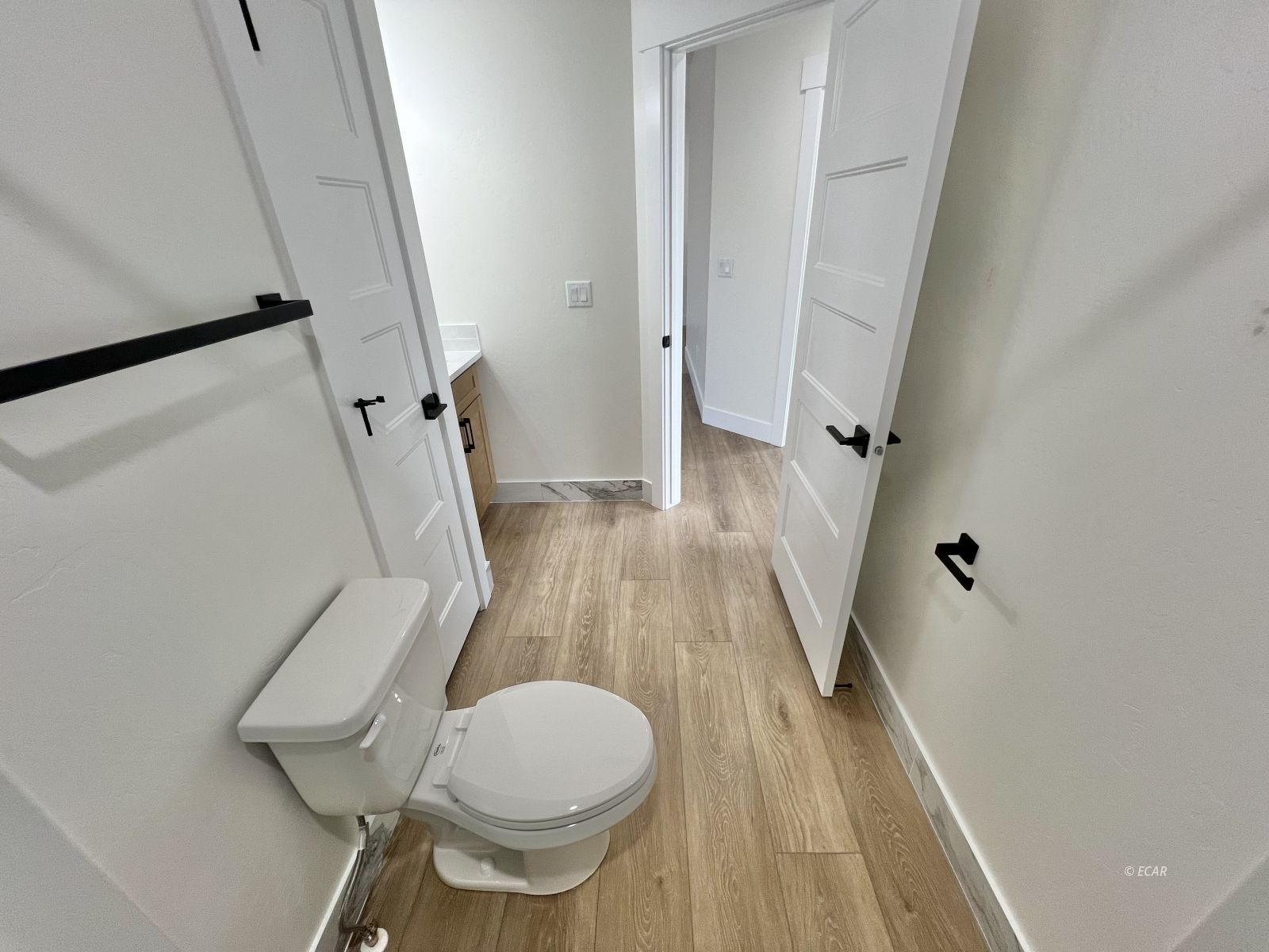 4319 Windsor Avenue Property Photo 13