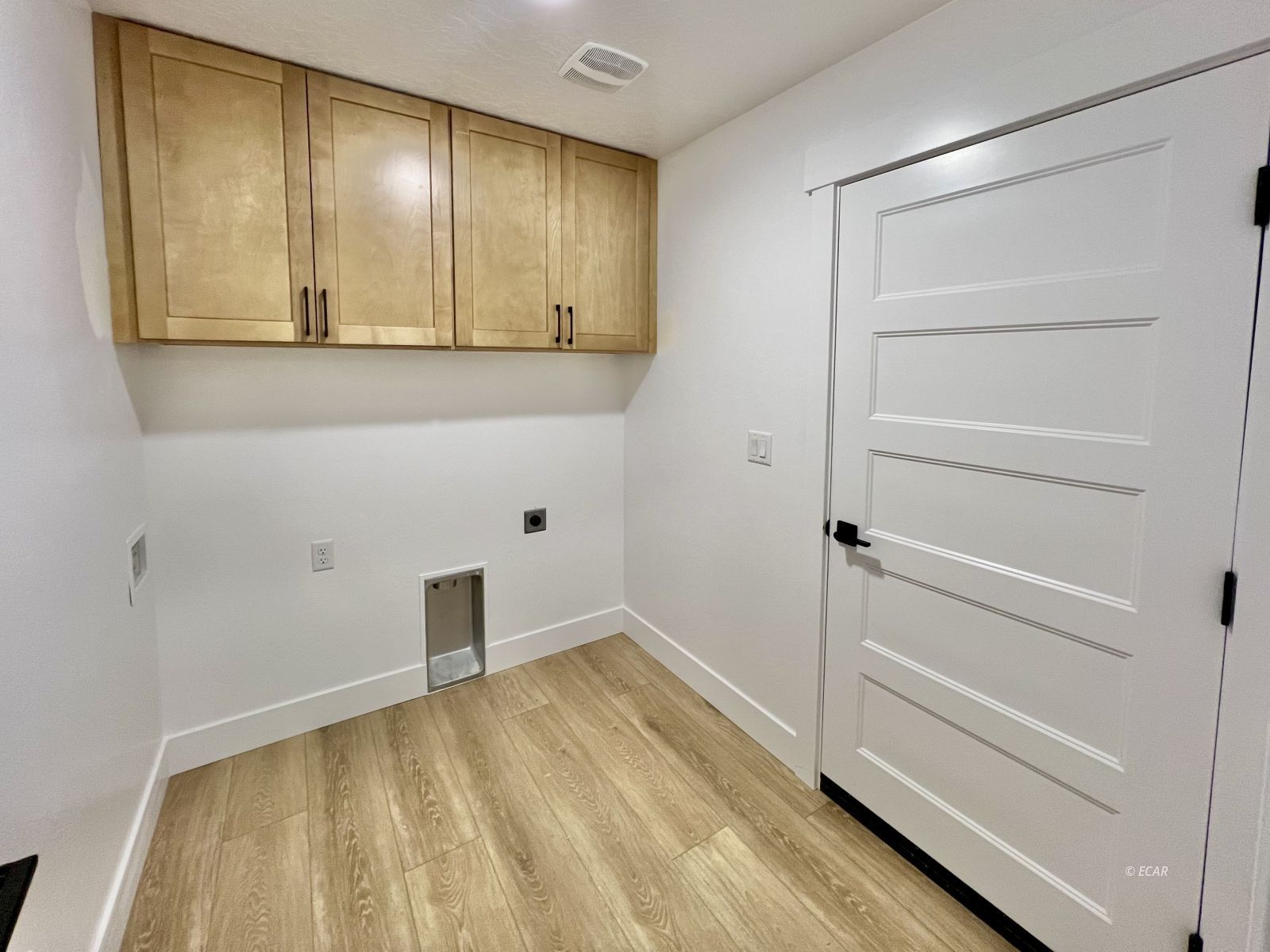 4319 Windsor Avenue Property Photo 18