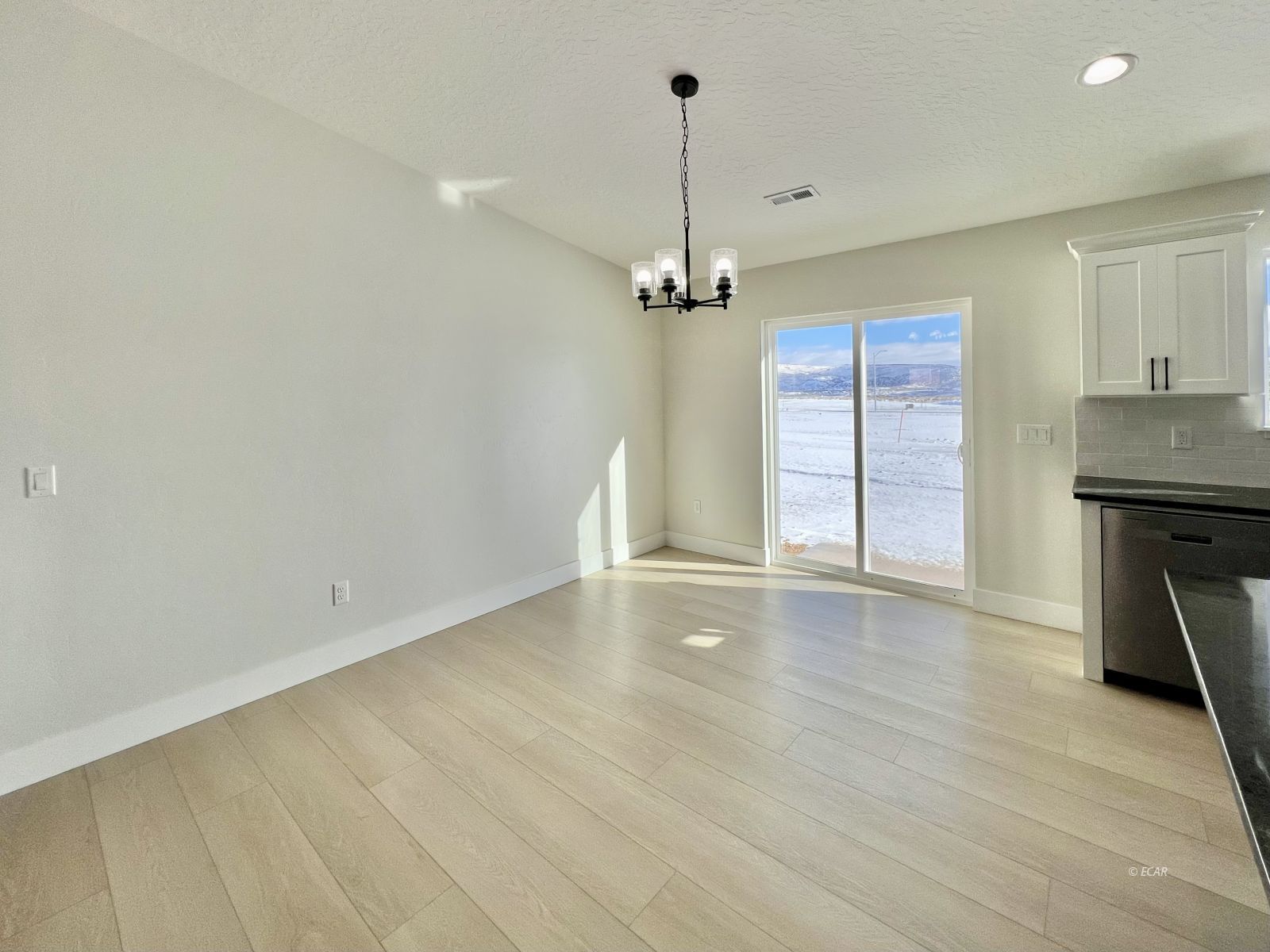 4330 Campbell Road Property Photo 10