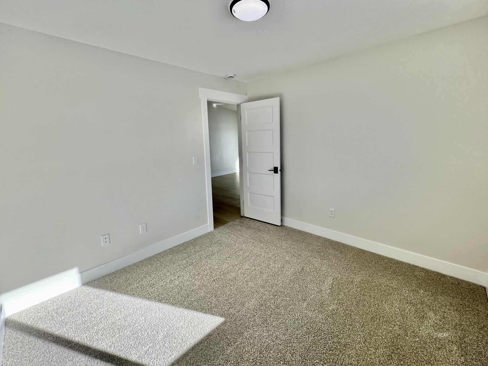 4330 Campbell Road Property Photo 12