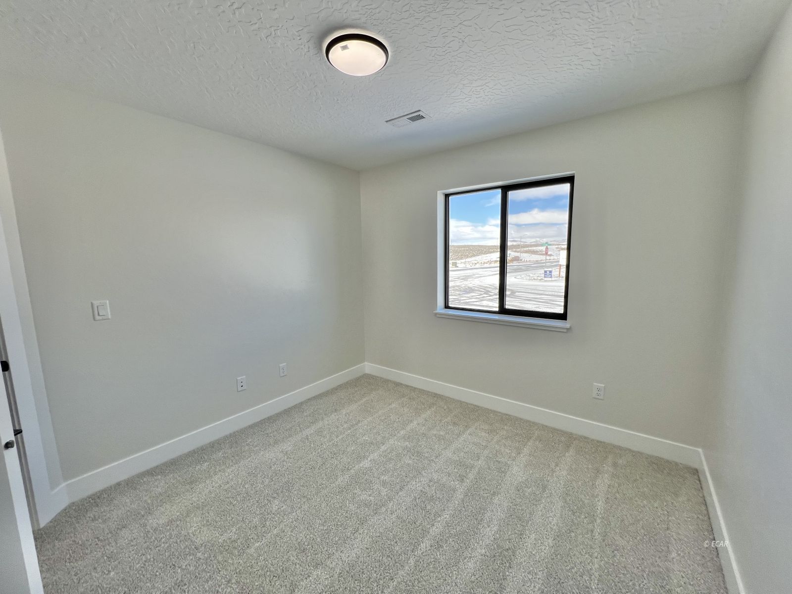 4330 Campbell Road Property Photo 13