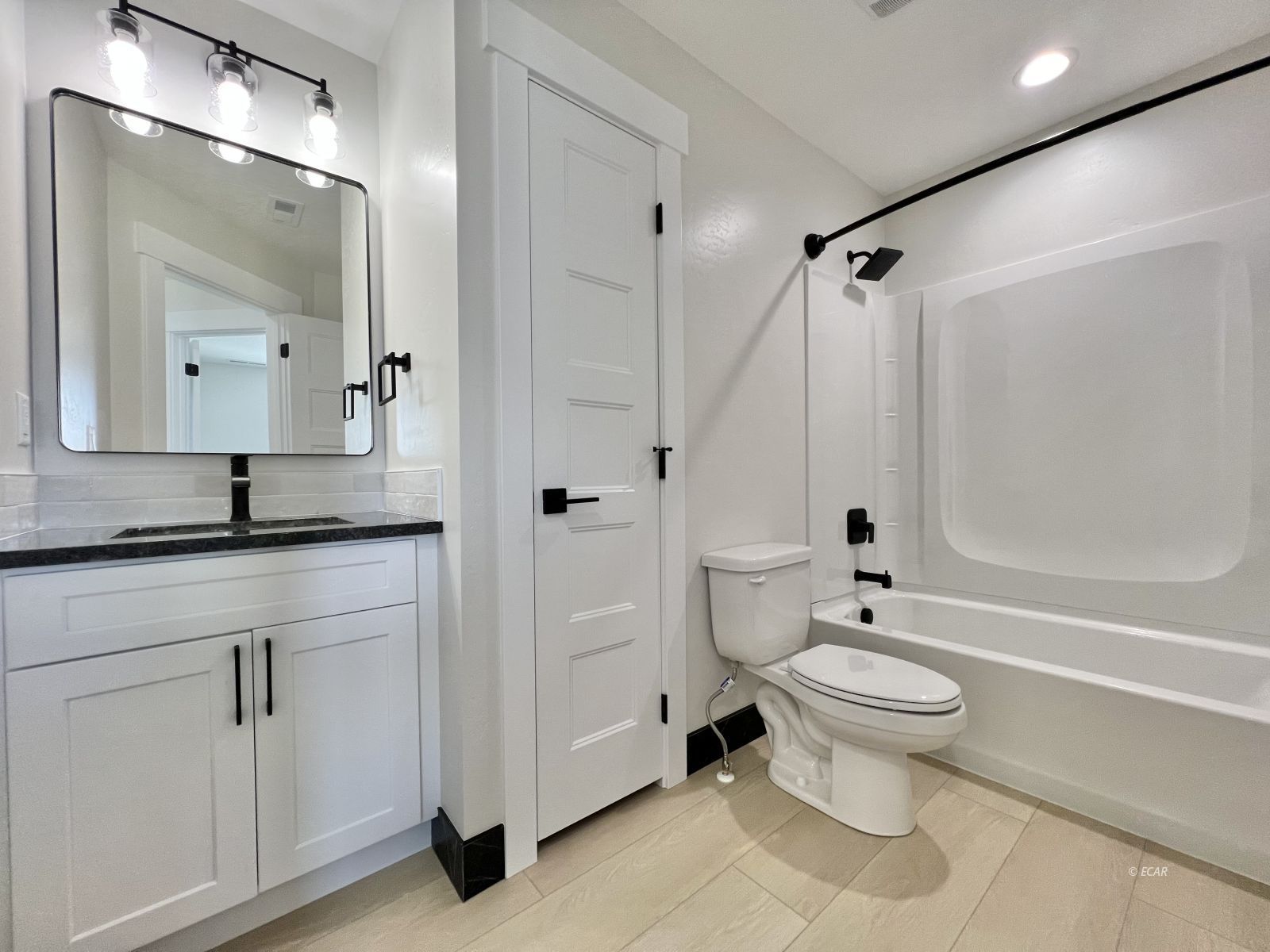 4330 Campbell Road Property Photo 17