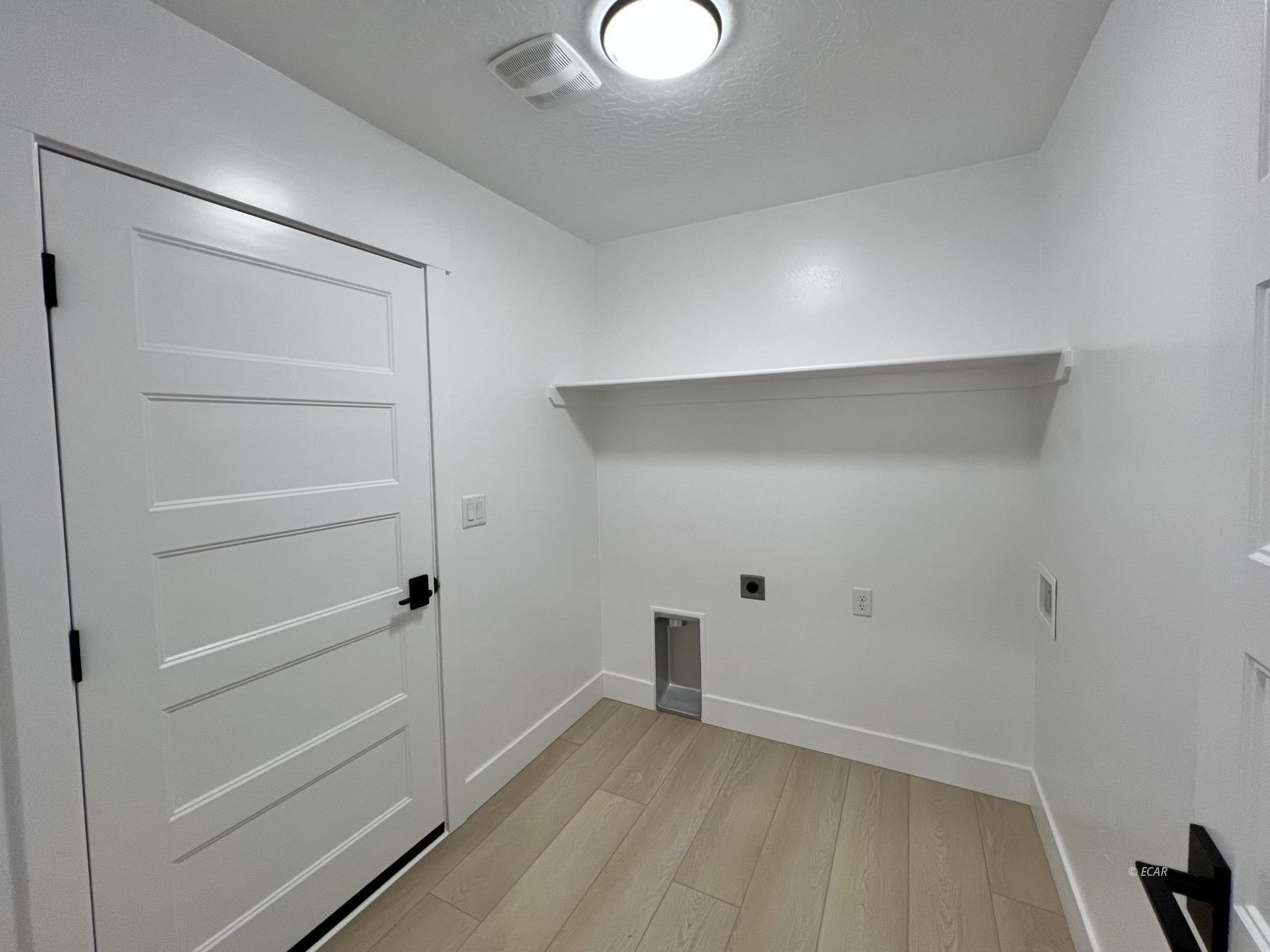 4330 Campbell Road Property Photo 19