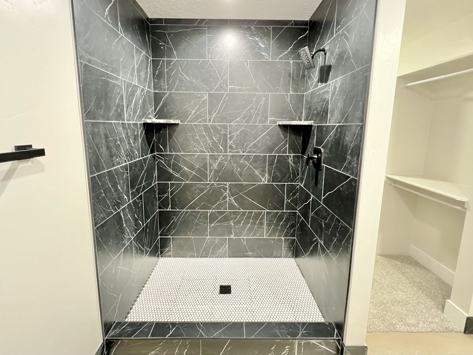 4330 Campbell Road Property Photo 24