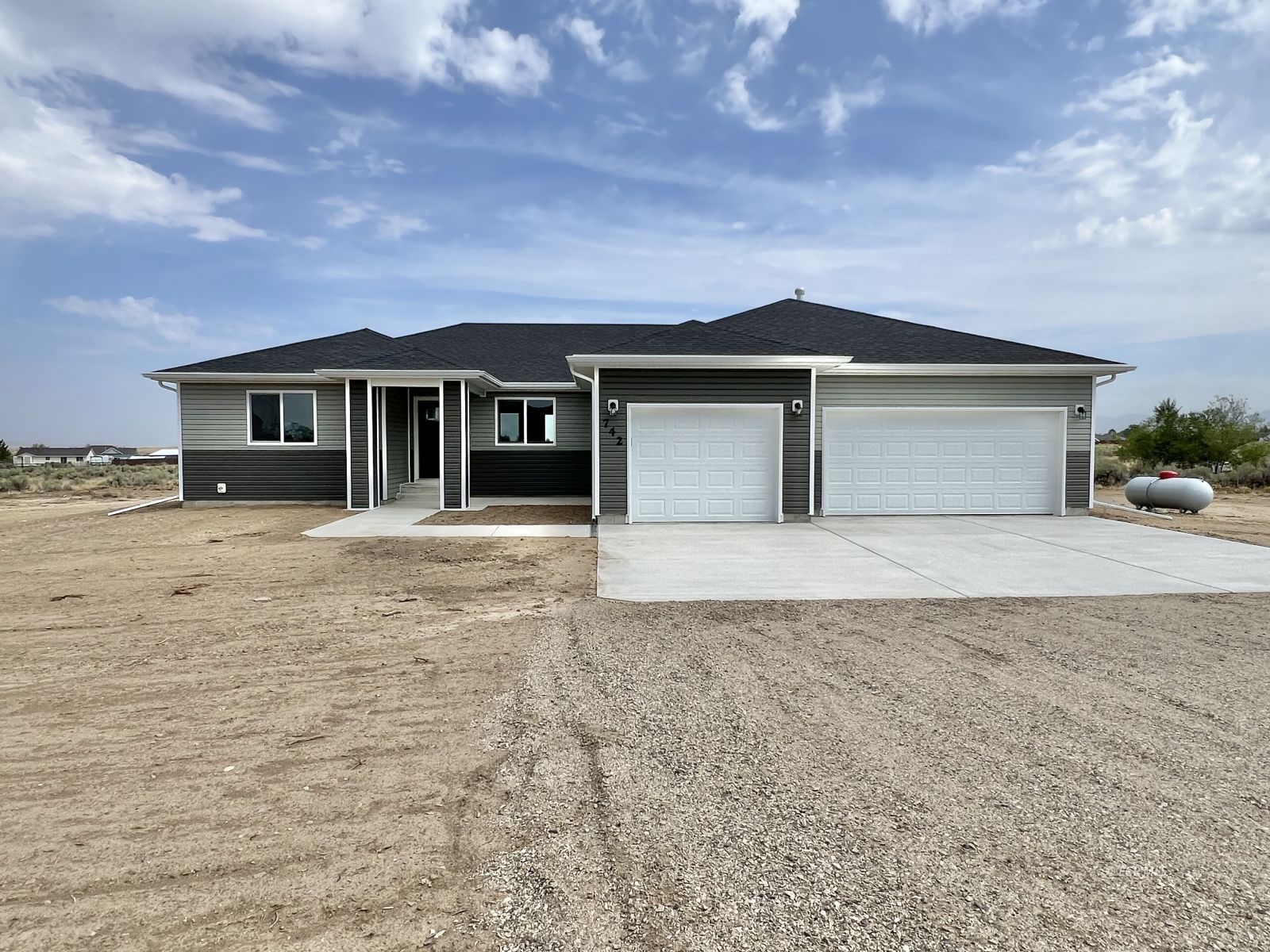 4449 York Boulevard Property Photo 1