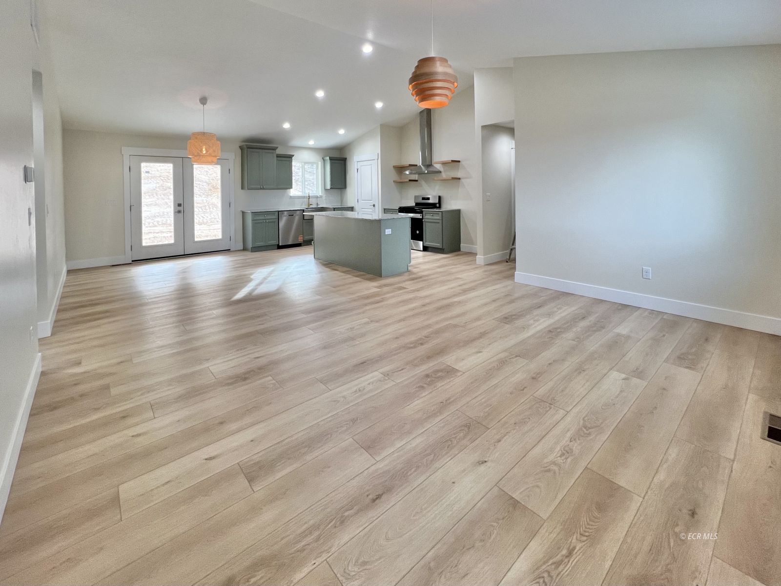 4449 York Boulevard Property Photo 2