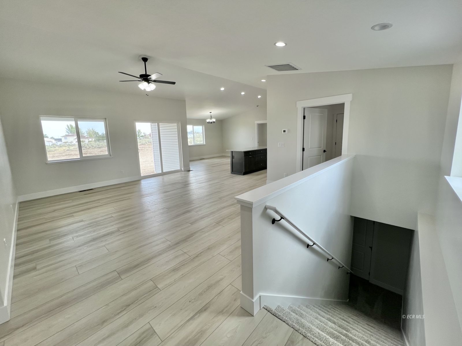 4449 York Boulevard Property Photo 4
