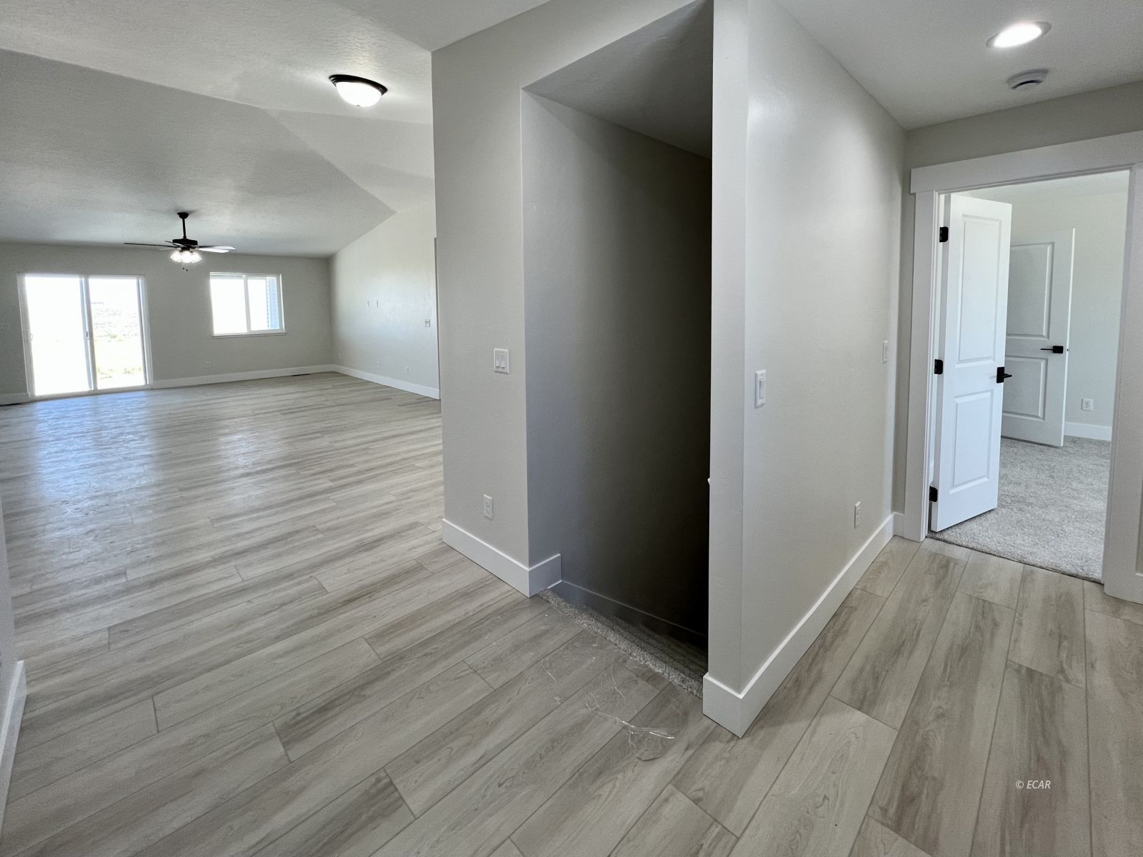 4331 Campbell Road Property Photo 2