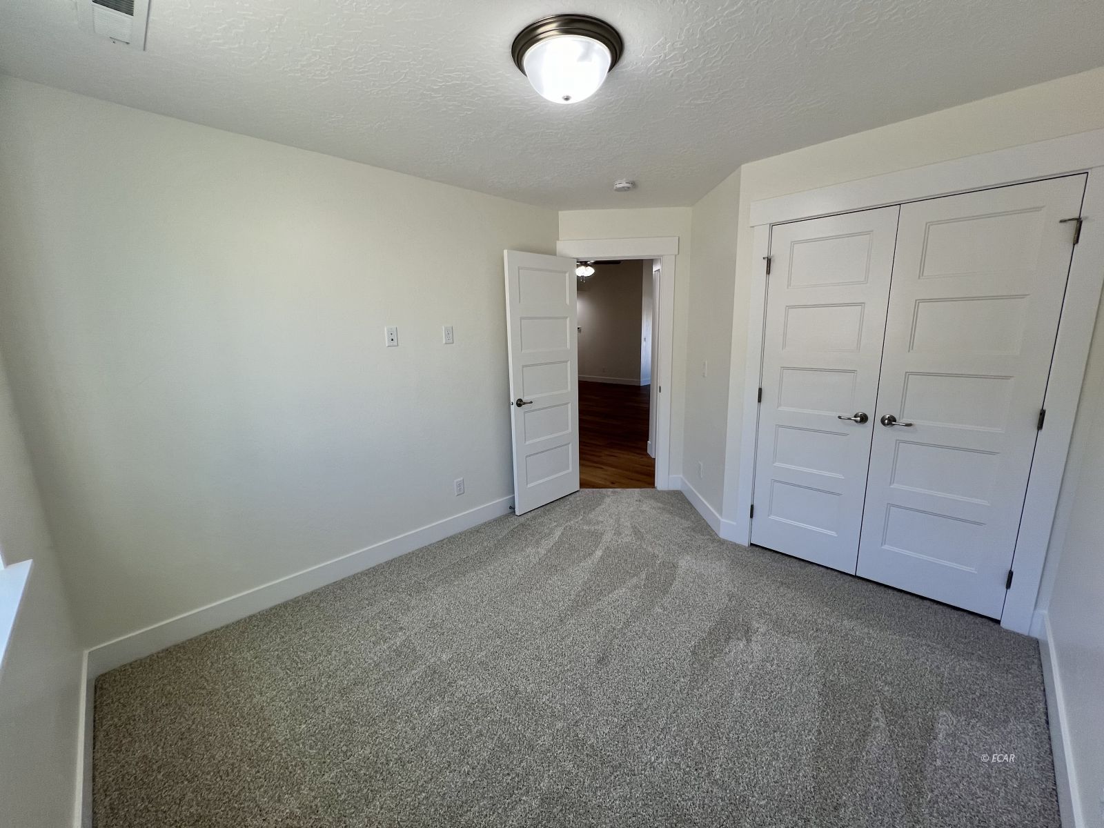 4444 York Boulevard Property Photo 17