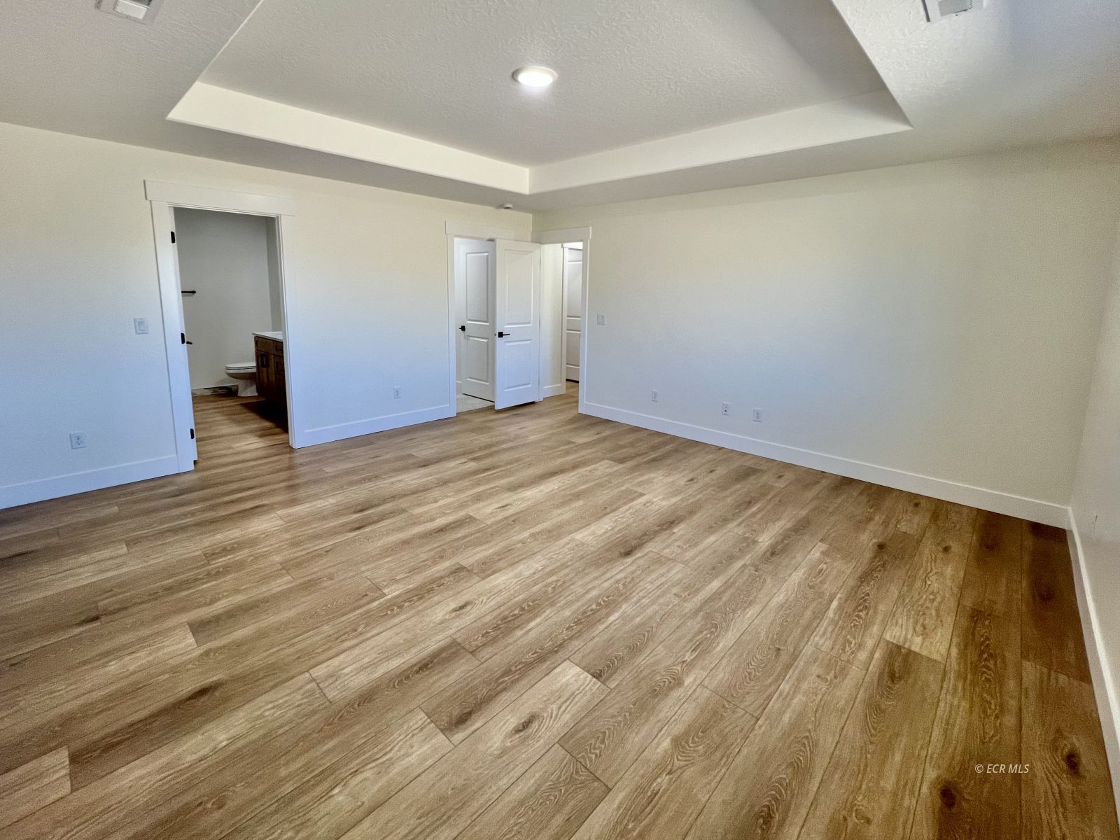 4323 Windsor Avenue Property Photo 20