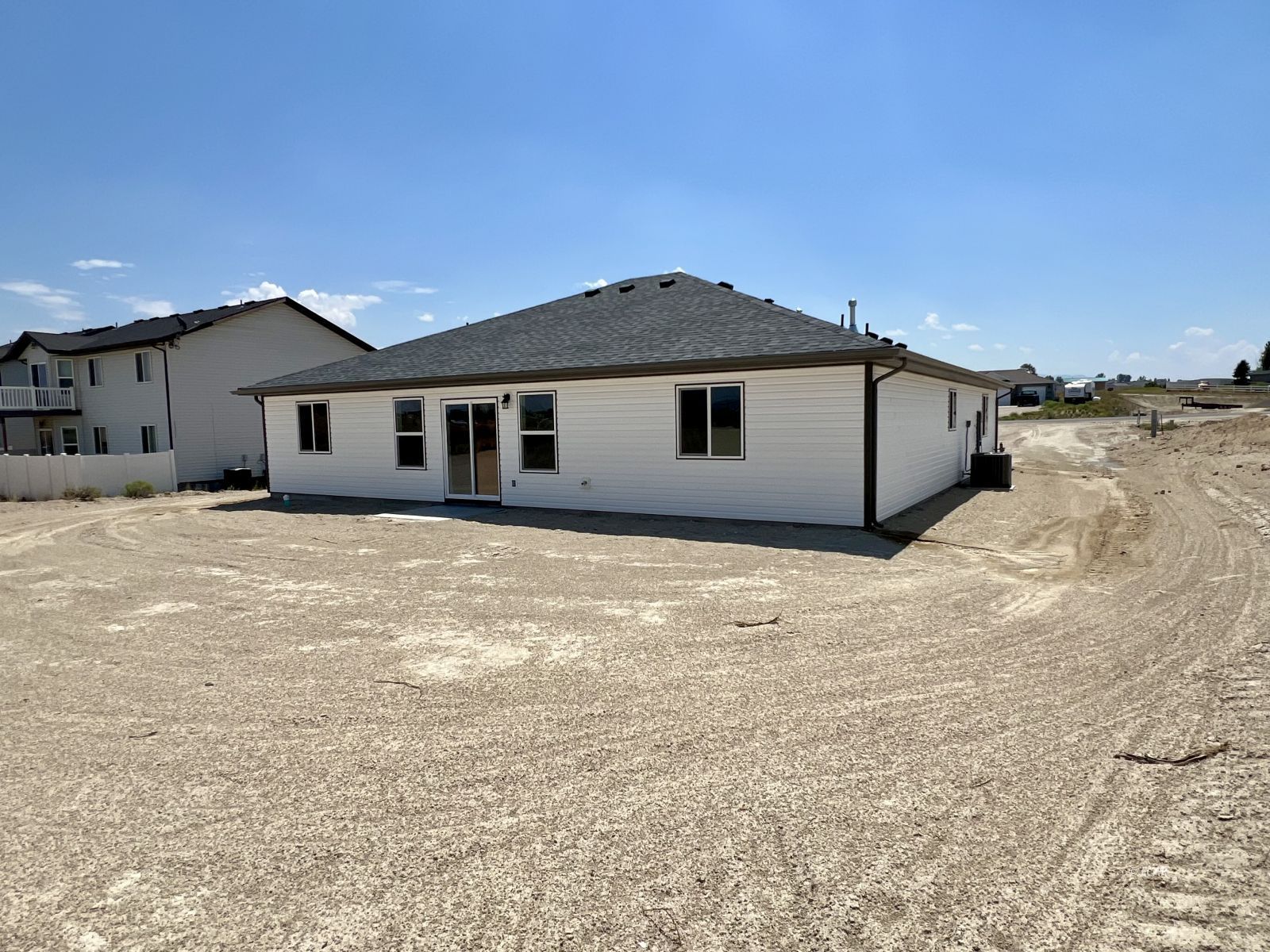 4323 Windsor Avenue Property Photo 27