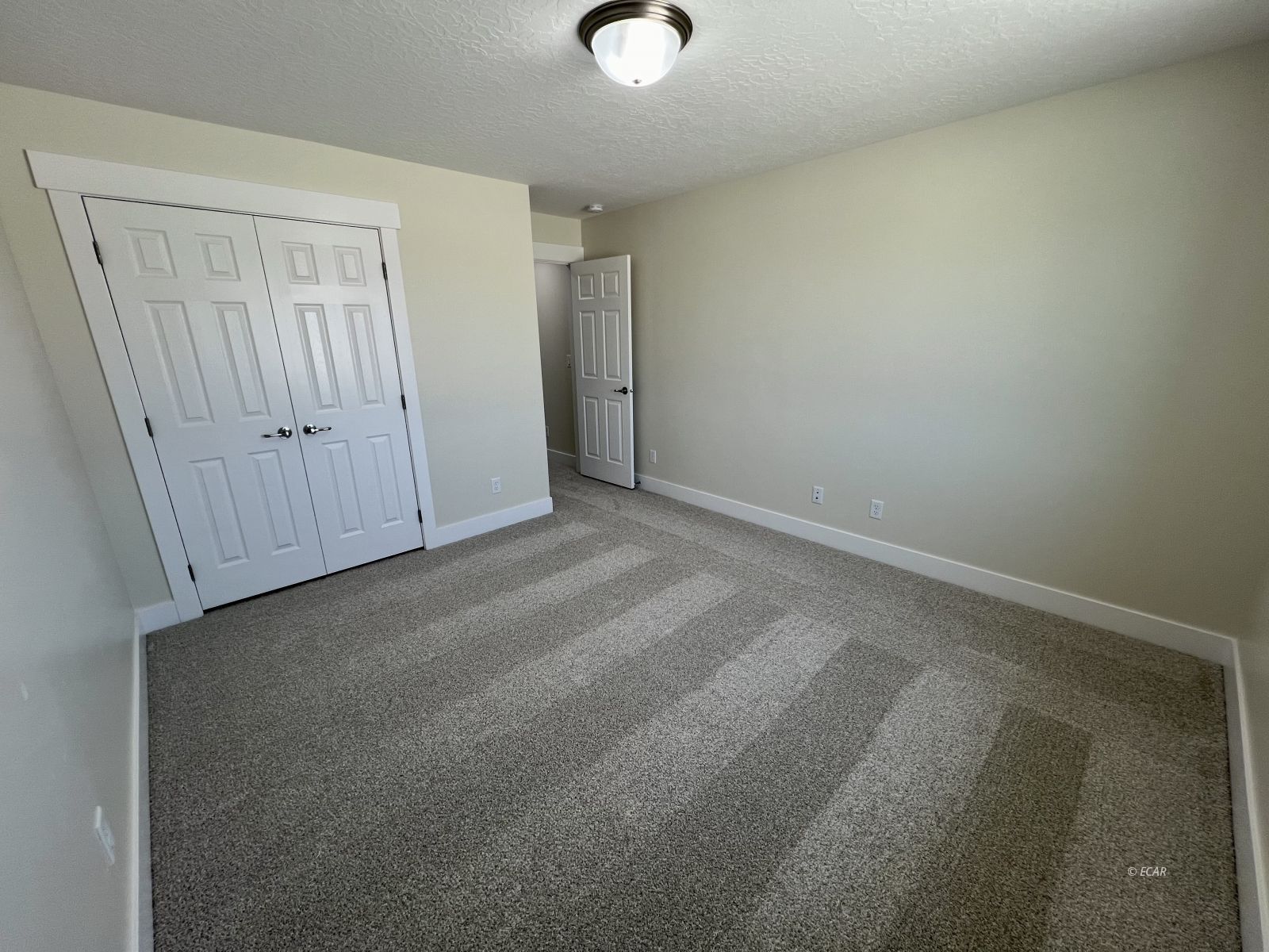 4311 Windsor Avenue Property Photo 16