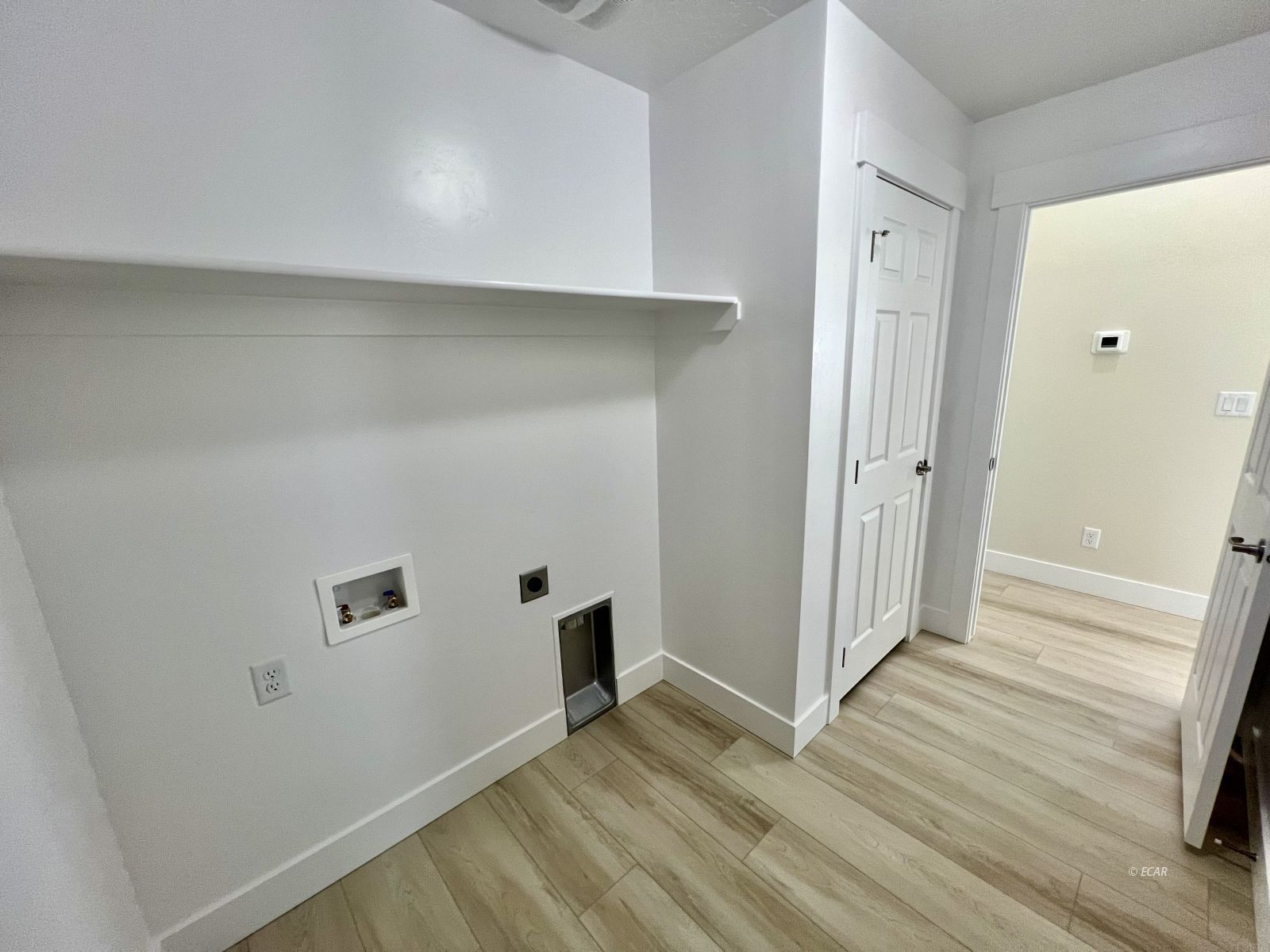 4311 Windsor Avenue Property Photo 18