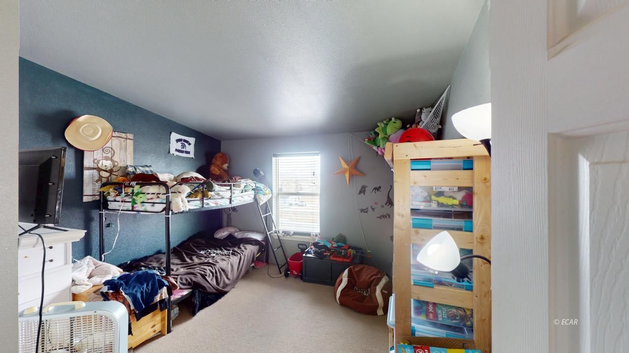 565 Brent Drive Property Photo 6