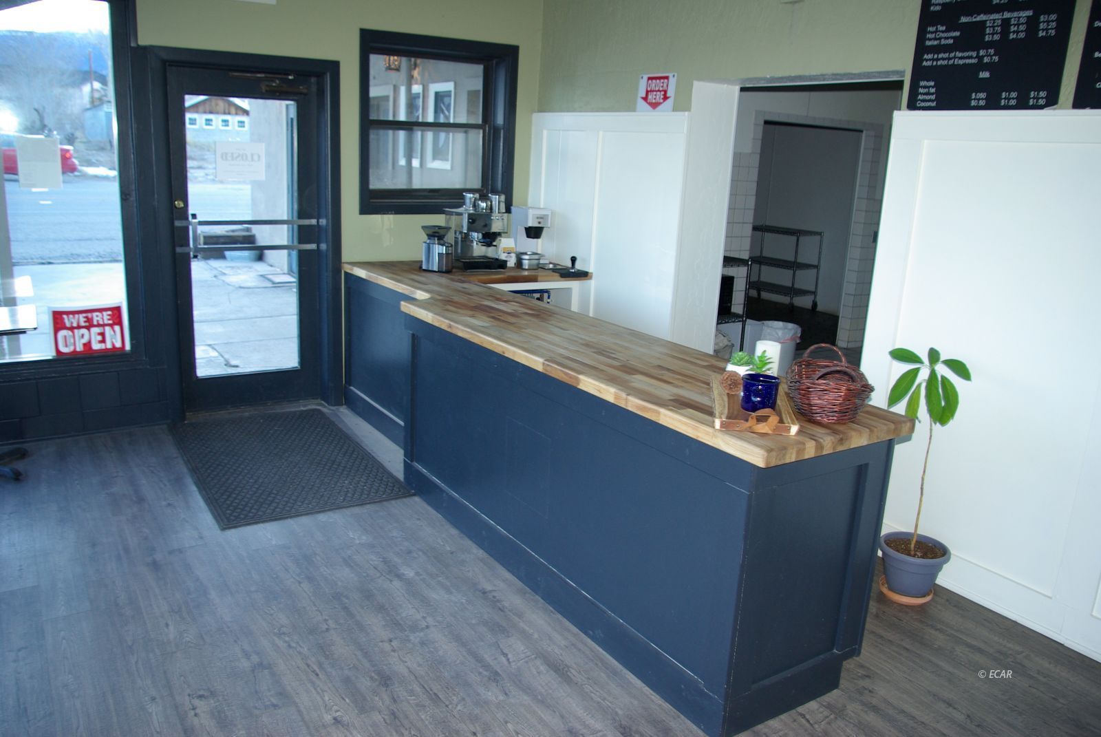 70 South Baker Avenue Property Photo 7