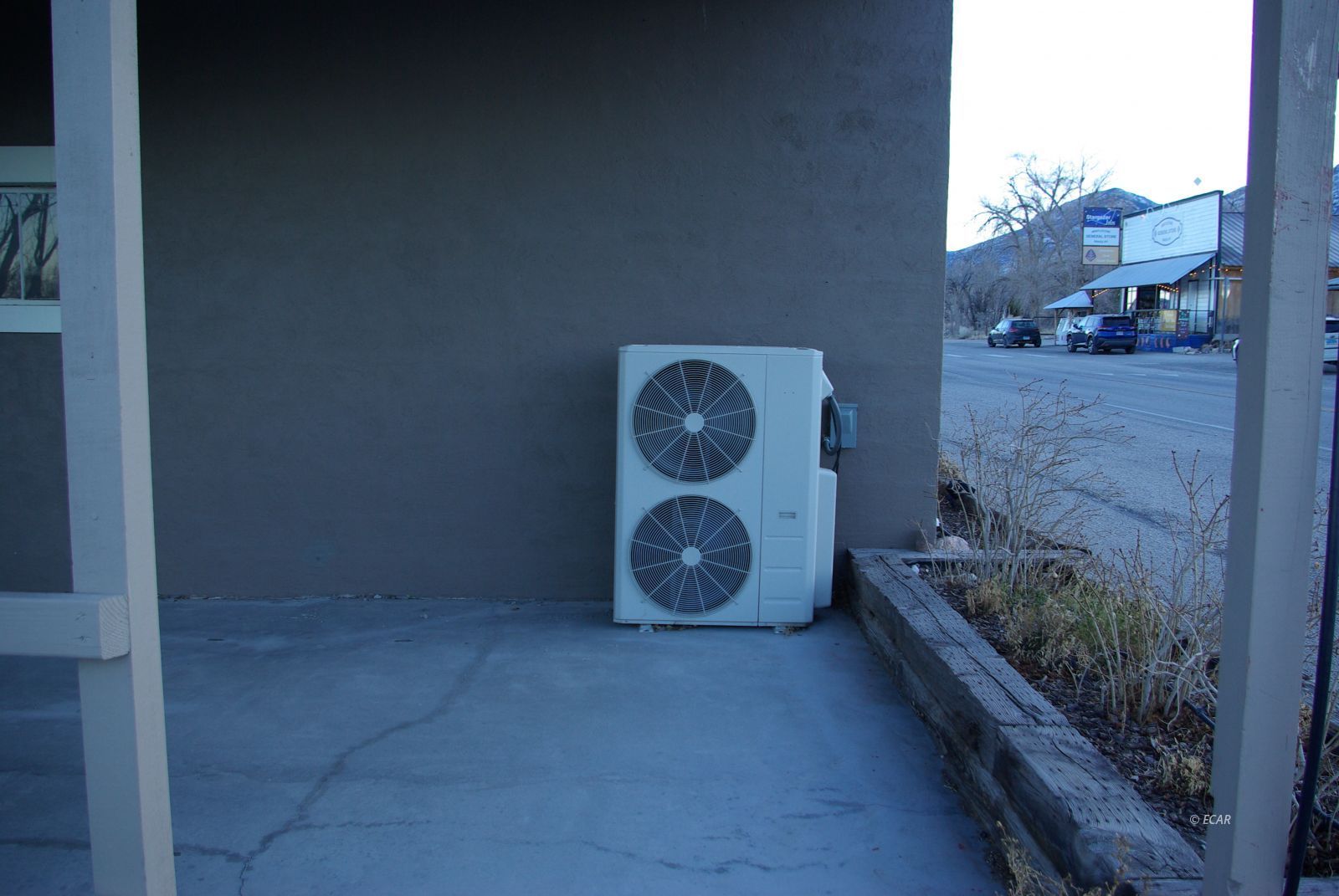 70 South Baker Avenue Property Photo 18