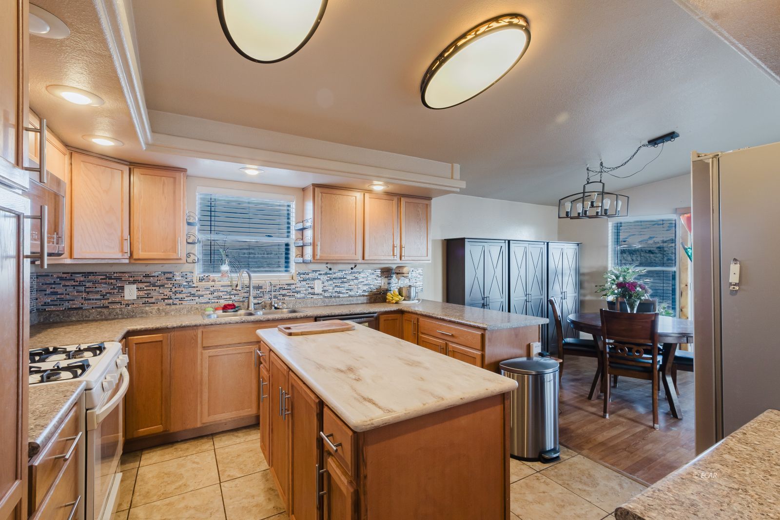 614 Shadybrook Drive Property Photo 12