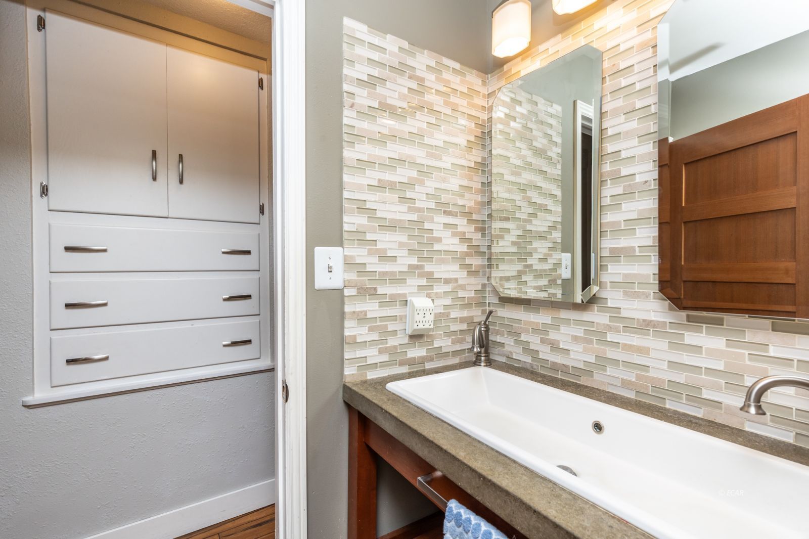 555 13th Street Property Photo 10