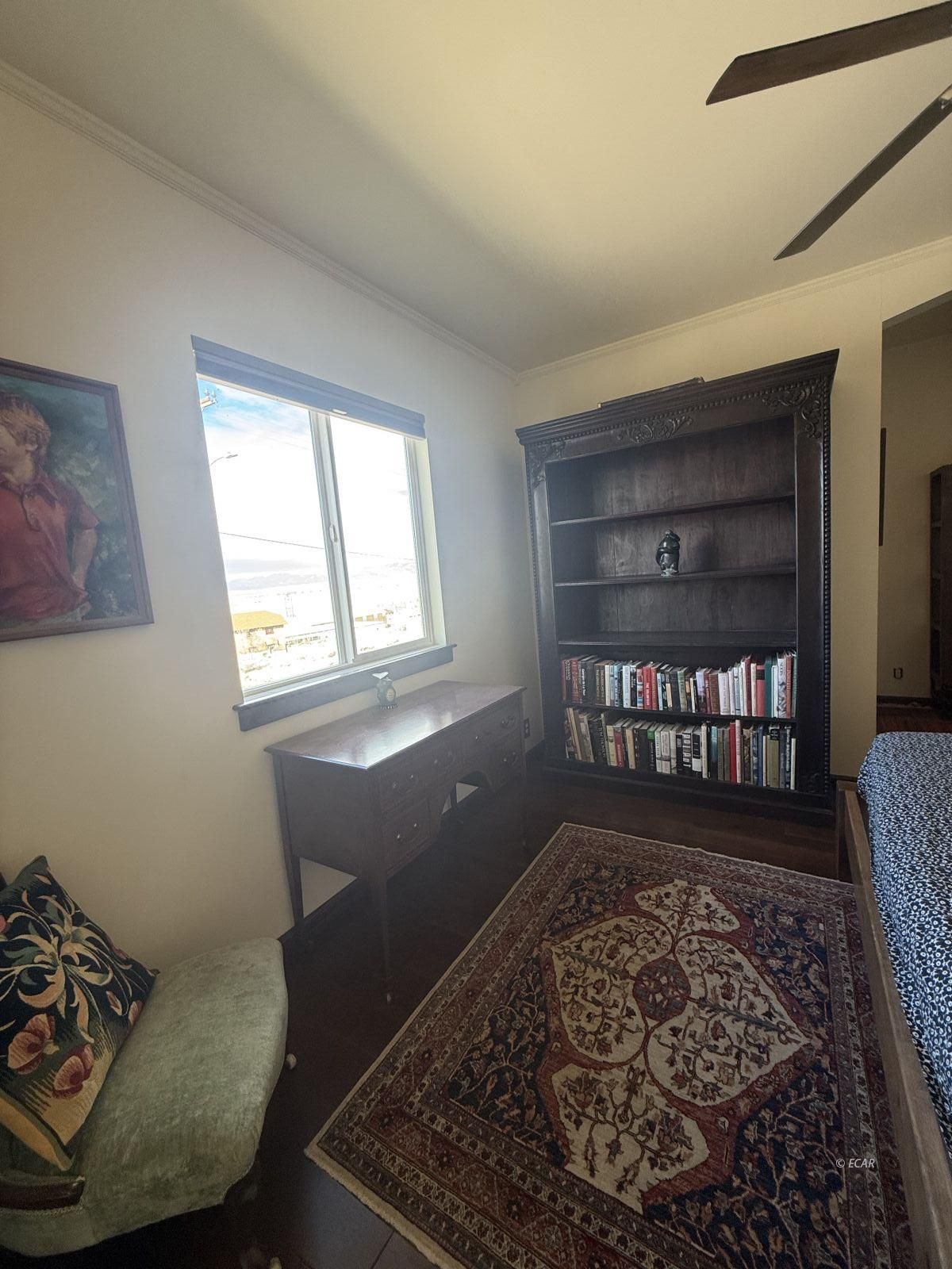 25 Avenue East Property Photo 9