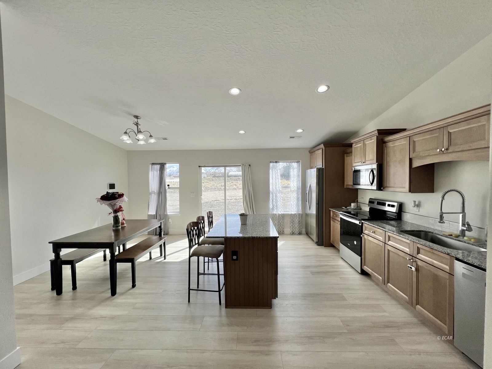114 Spring Creek Parkway Property Photo 5