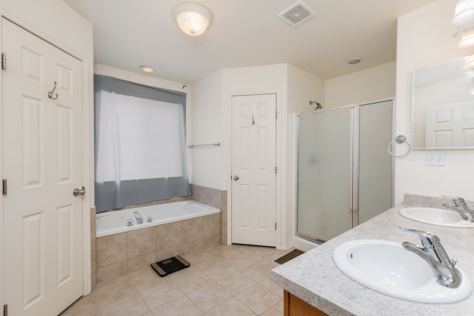 382 Oakmont Drive Property Photo 19
